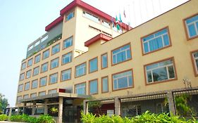 Kiriri Garden Hotel 4*